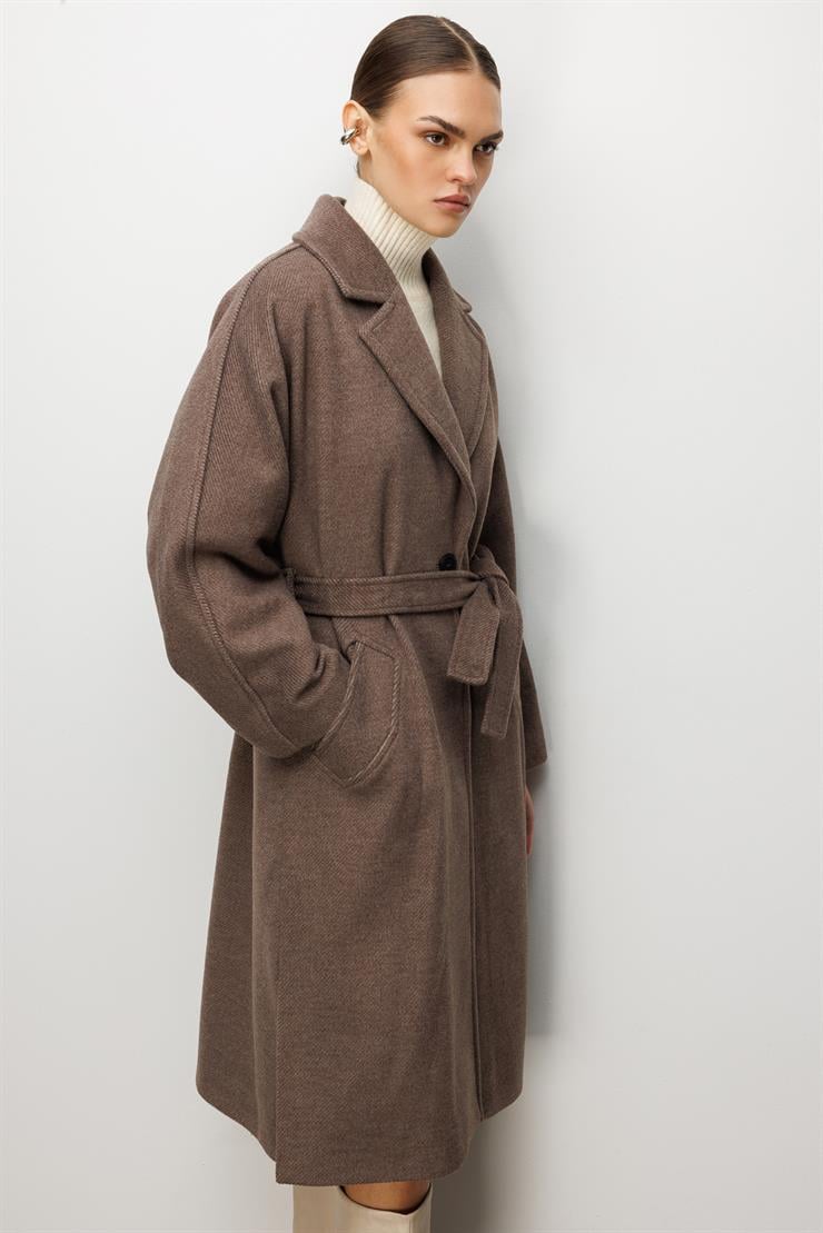 Modailgi  Kuşaklı Tek Düğmeli Diyagonal Çizgili Kaşe Kaban Kahve