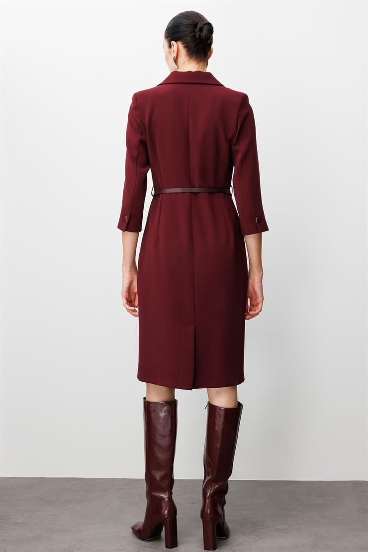 Modailgi  Mono Yaka Beli Kesik Ve Kemer Aksesuarlı Truvakar Kol Elbise Bordo