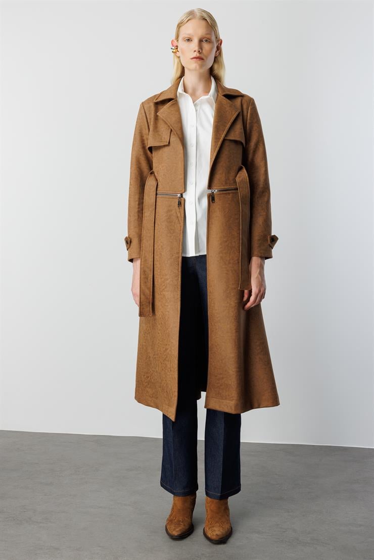 Modailgi  Mono Yaka Kuşaklı Koları Apoletli Belde Açılır Kapanır Çift Taraflı Fermuar Detaylı Astarsız Trençkot Taba