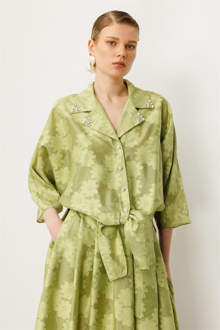 Modailgi  Mono Yaka Yarasa Kol Önden Bağlamalı İnci Detaylı Gömlek Yeşil