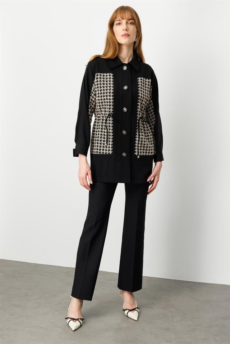 Modailgi  Nakışlı Kumaş İle Garni Detaylı Belde Tünel Bağcıklı Bedeni Kesikli Tunik Kap Siyah