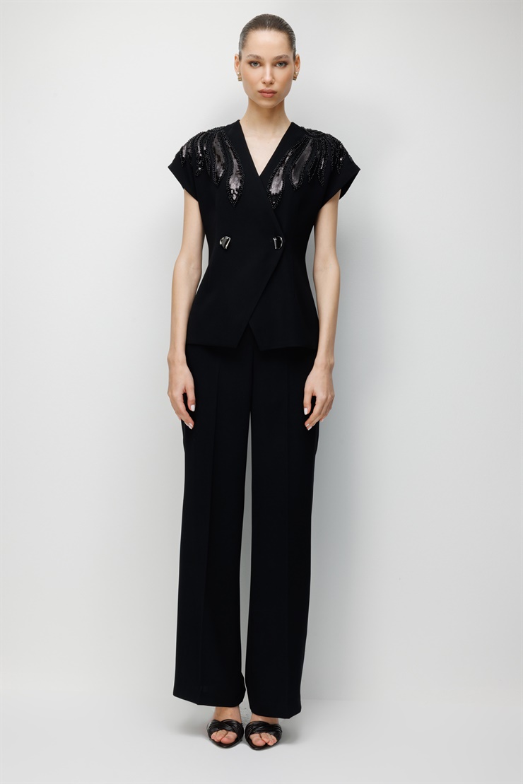 Modailgi  Omuzları Boncuk İşlemeli İki Düğmeli Ceket - 45020 Siyah