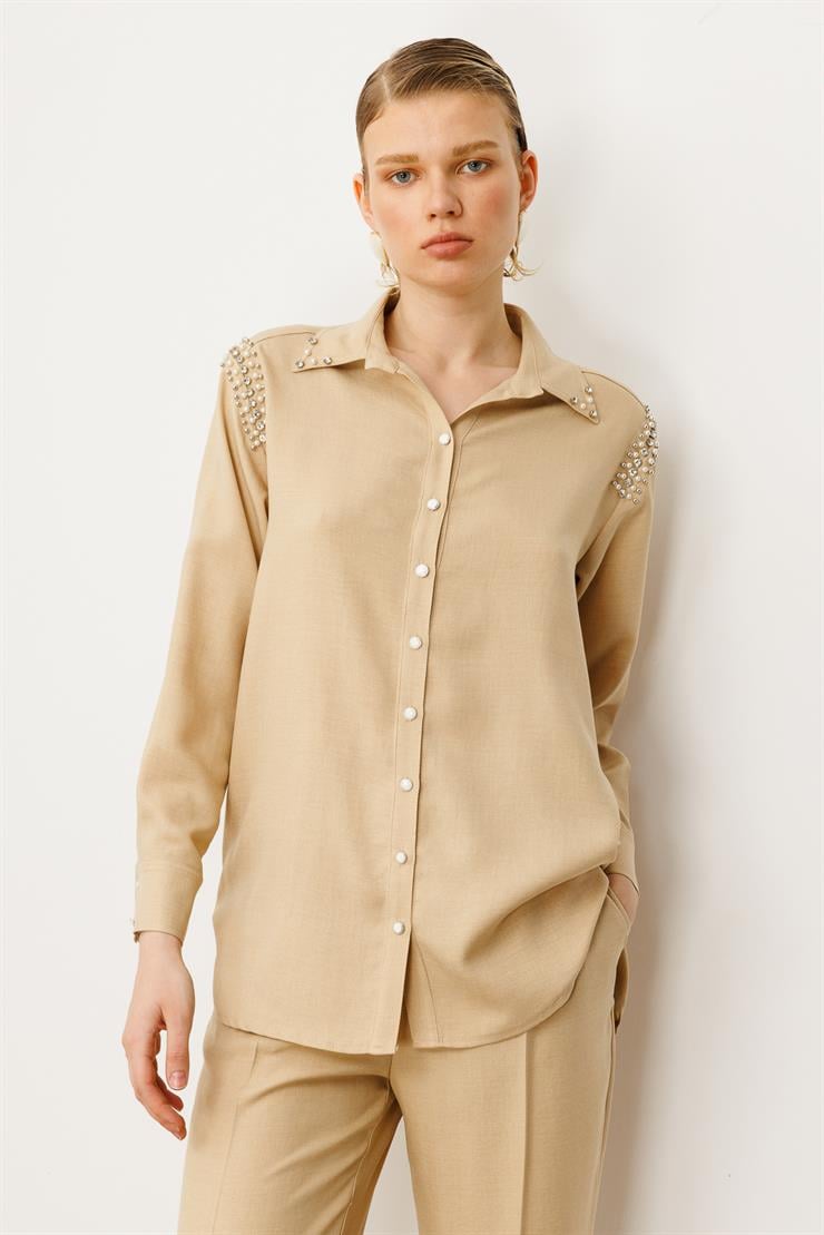Modailgi  Omuzları İşlemeli Rahat Kesim Gömlek Bej