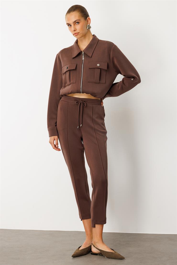 Modailgi  Önde Nervür Detaylı Beli Tünel Bağcıklı Bilek Boy Örme Pantolon - 15065 Kahve