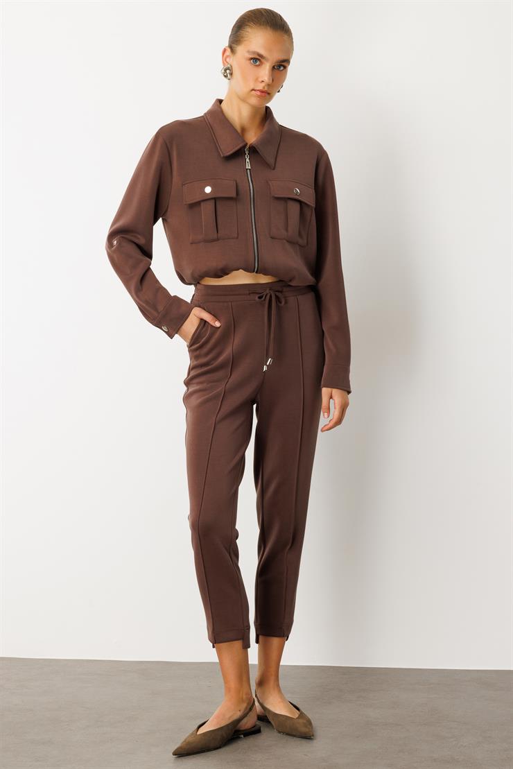 Modailgi  Önde Nervür Detaylı Beli Tünel Bağcıklı Bilek Boy Örme Pantolon - 15065 Kahve