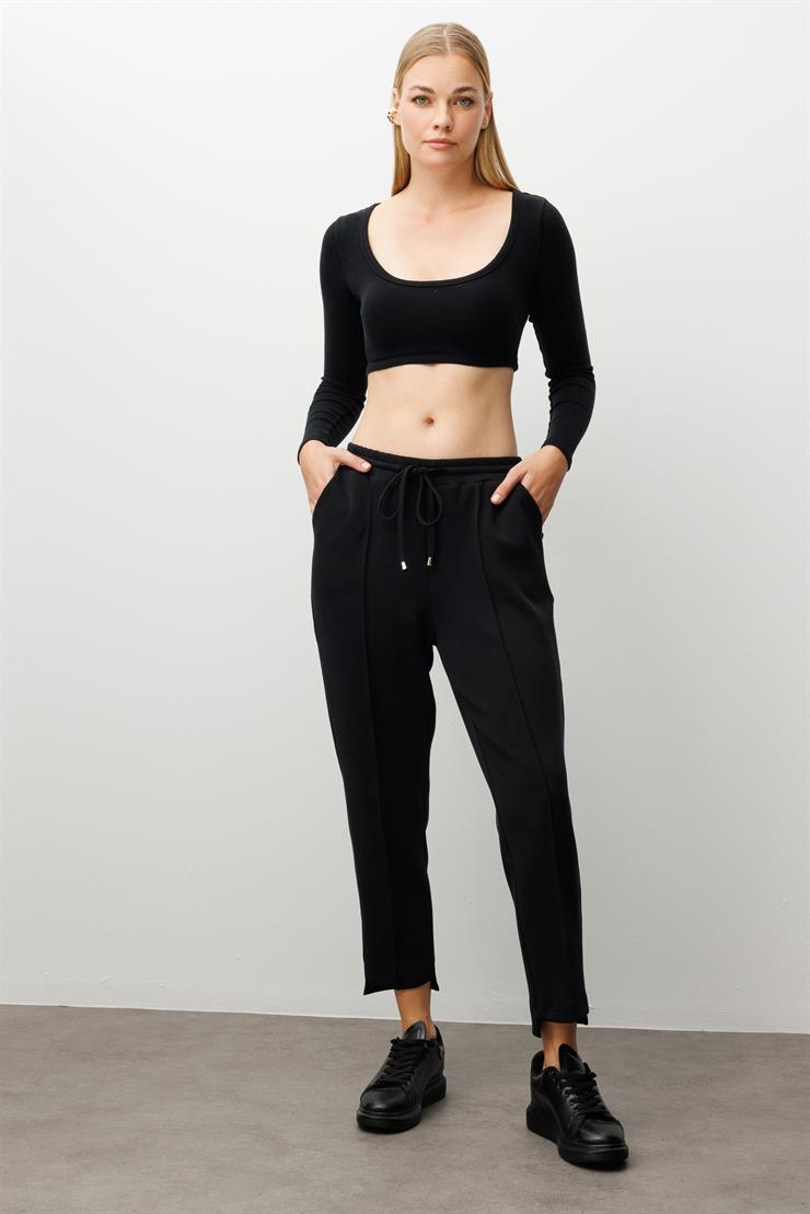 Modailgi  Önde Nervür Detaylı Beli Tünel Bağcıklı Bilek Boy Örme Pantolon - 15065 Siyah