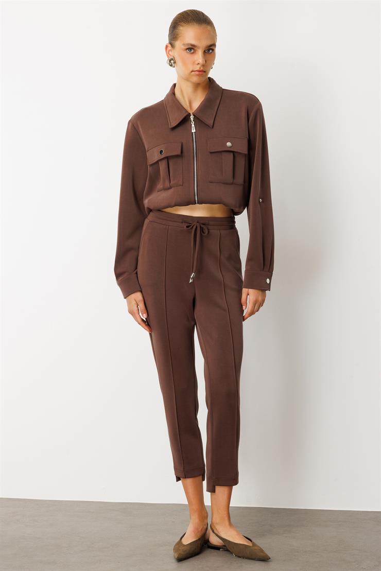 Modailgi  Önde Nervür Detaylı Beli Tünel Bağcıklı Bilek Boy Örme Pantolon - 15065 Kahve