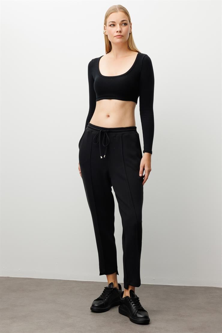 Modailgi  Önde Nervür Detaylı Beli Tünel Bağcıklı Bilek Boy Örme Pantolon - 15065 Siyah