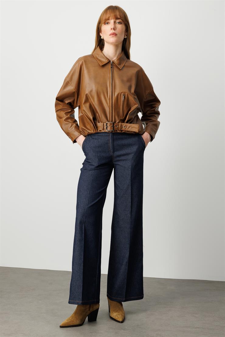 Modailgi  Önü Büzgü ve Kemer Detaylı Oversize Kısa Deri Mont Taba