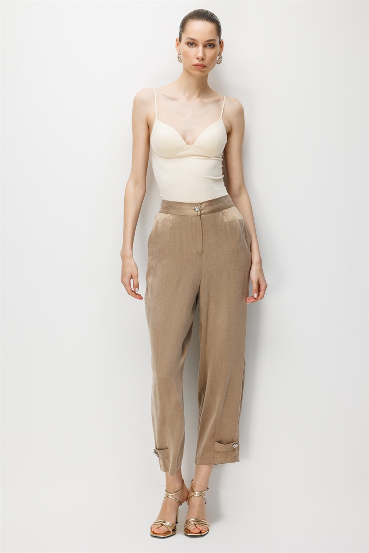 Modailgi  Paçaları Apoletli Kupra Kumaş Yan Cep Pantolon - 15084 Vizon