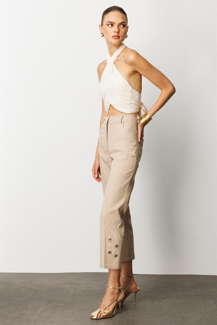 Modailgi  Paçası Kuşgözü ve İnci Detaylı Pantolon - 70041 Taş