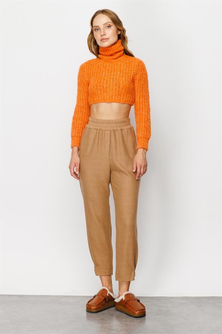 Modailgi  Paçası Pile ve Bant Detaylı Örme Pantolon Camel