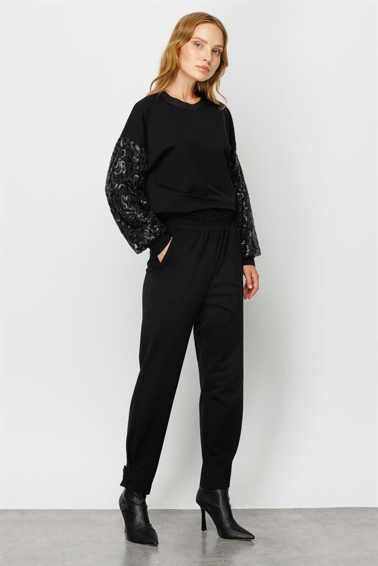 Modailgi  Paçası Pileli ve Bant Detaylı Örme Pantolon Siyah