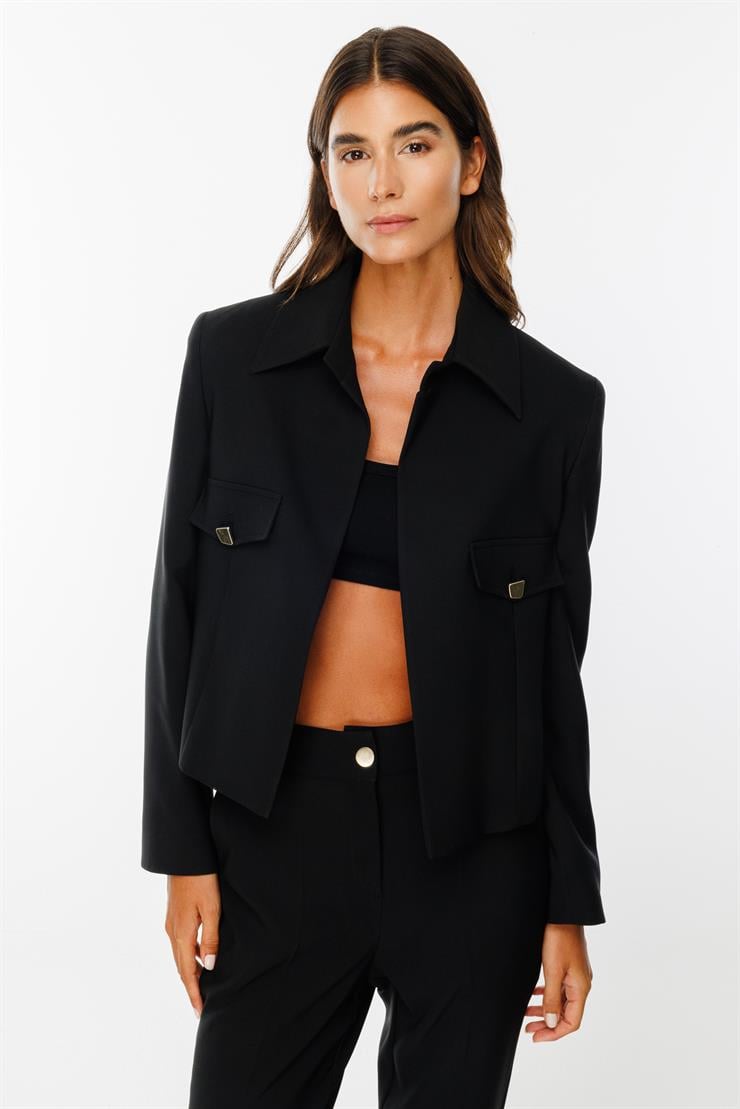 Modailgi  Pens ve Kapak Detaylı Kısa Ceket Siyah