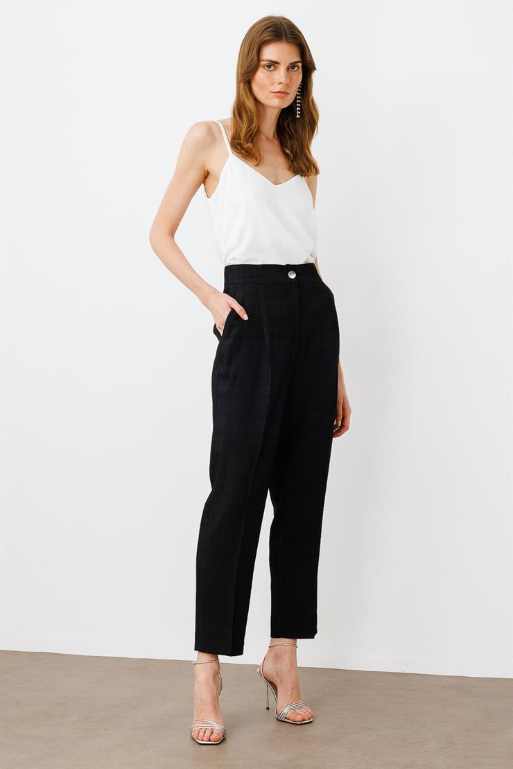 Modailgi  Pileli Yüksek Bel Yandan Cepli Havuç Paça Pantolon - 70022 Siyah