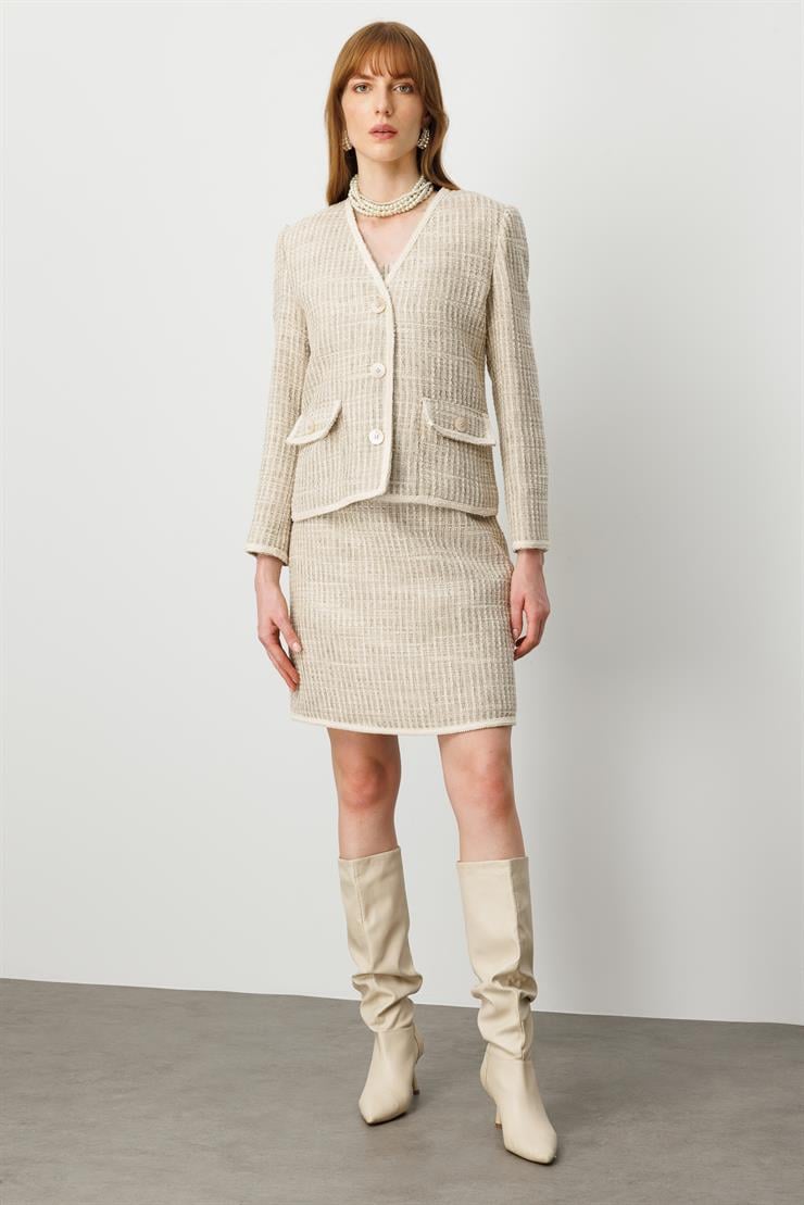 Modailgi  Sıfır Yaka Düğme Kapamalı Şerit Detaylı Astarlı Kısa Ceket Bej