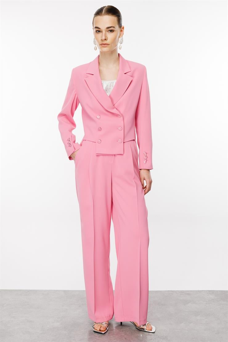 Modailgi  Simetrik Kesik Detaylı Kısa Astarlı Ceket Pembe