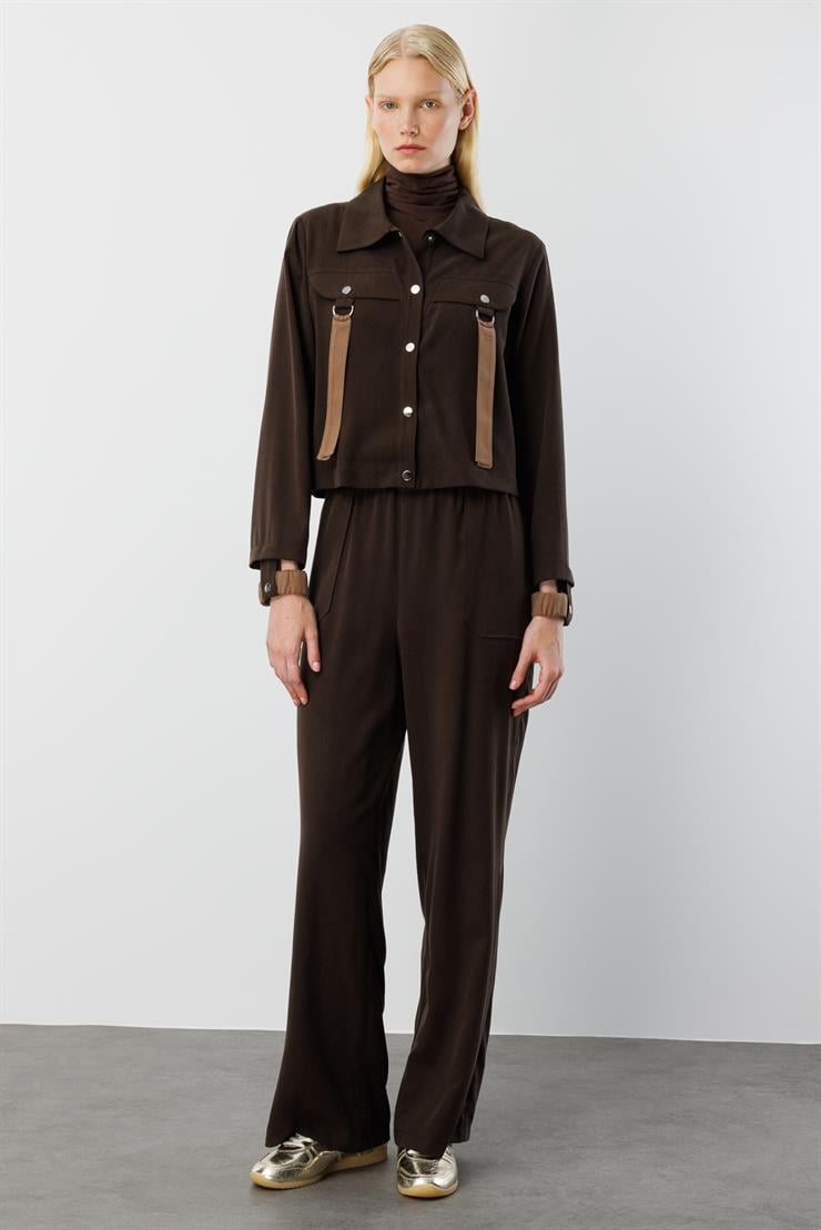 Modailgi  Şömziye Yaka Cep Kapakların Metal Toka ve Kuşak Detaylı Tunik - 40042 Kahve