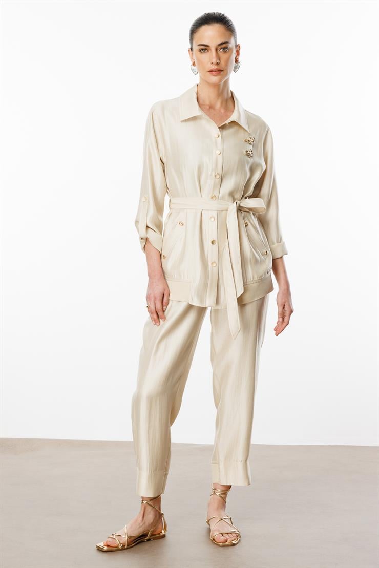 Modailgi  Şömziye Yaka Lastikli Kuşak Detaylı İşlemeli Tunik Bej