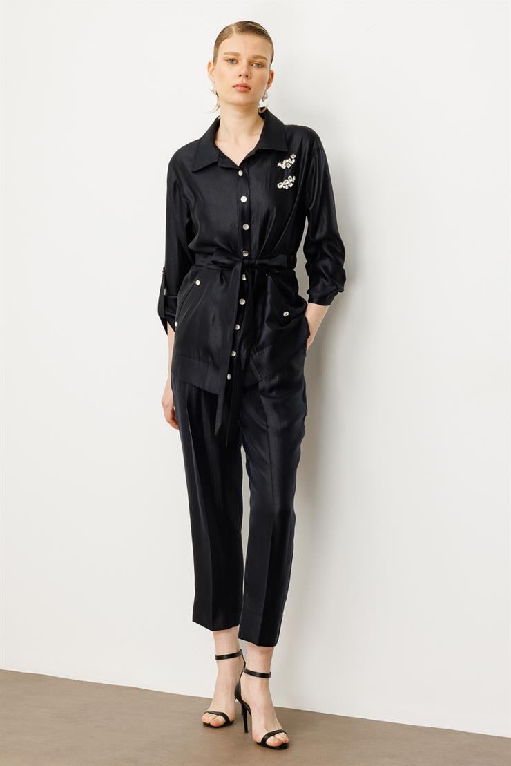 Modailgi  Şömziye Yaka Lastikli Kuşak Detaylı İşlemeli Tunik Siyah