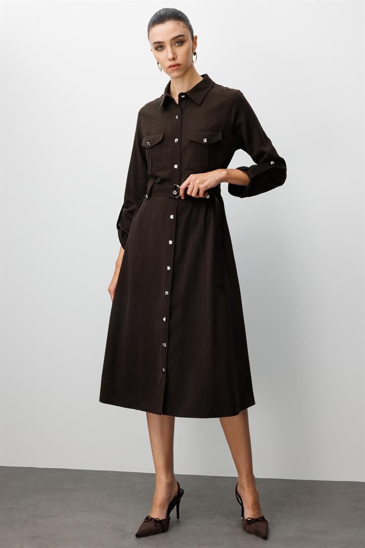 Modailgi  Spor Dikiş Detaylı Belde Kuşaklı Apoletli Midi Boy Gömlek Elbise Kahve