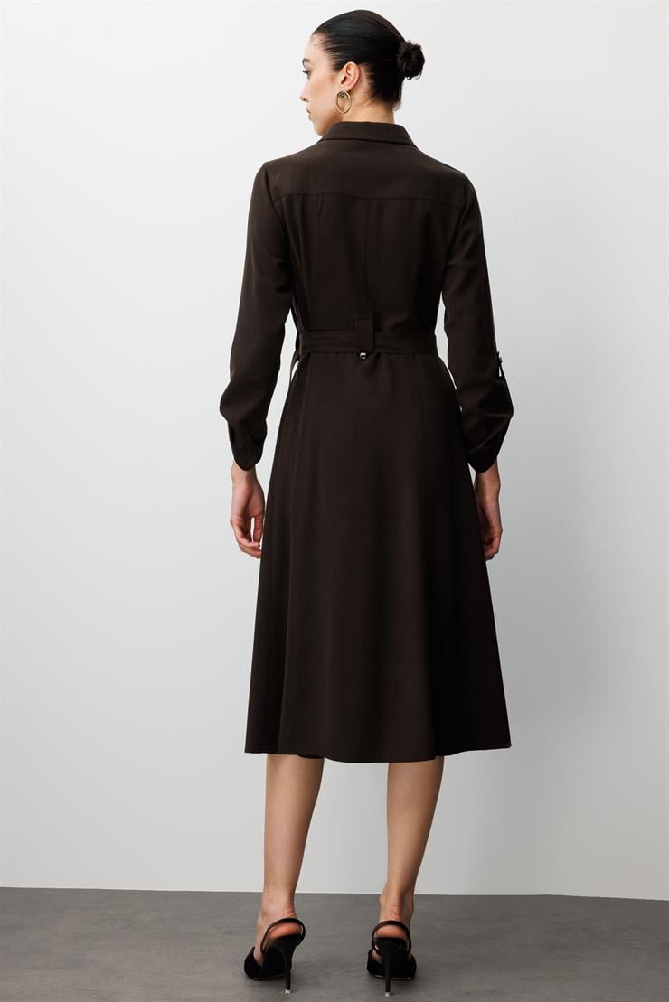 Modailgi  Spor Dikiş Detaylı Belde Kuşaklı Apoletli Midi Boy Gömlek Elbise Kahve