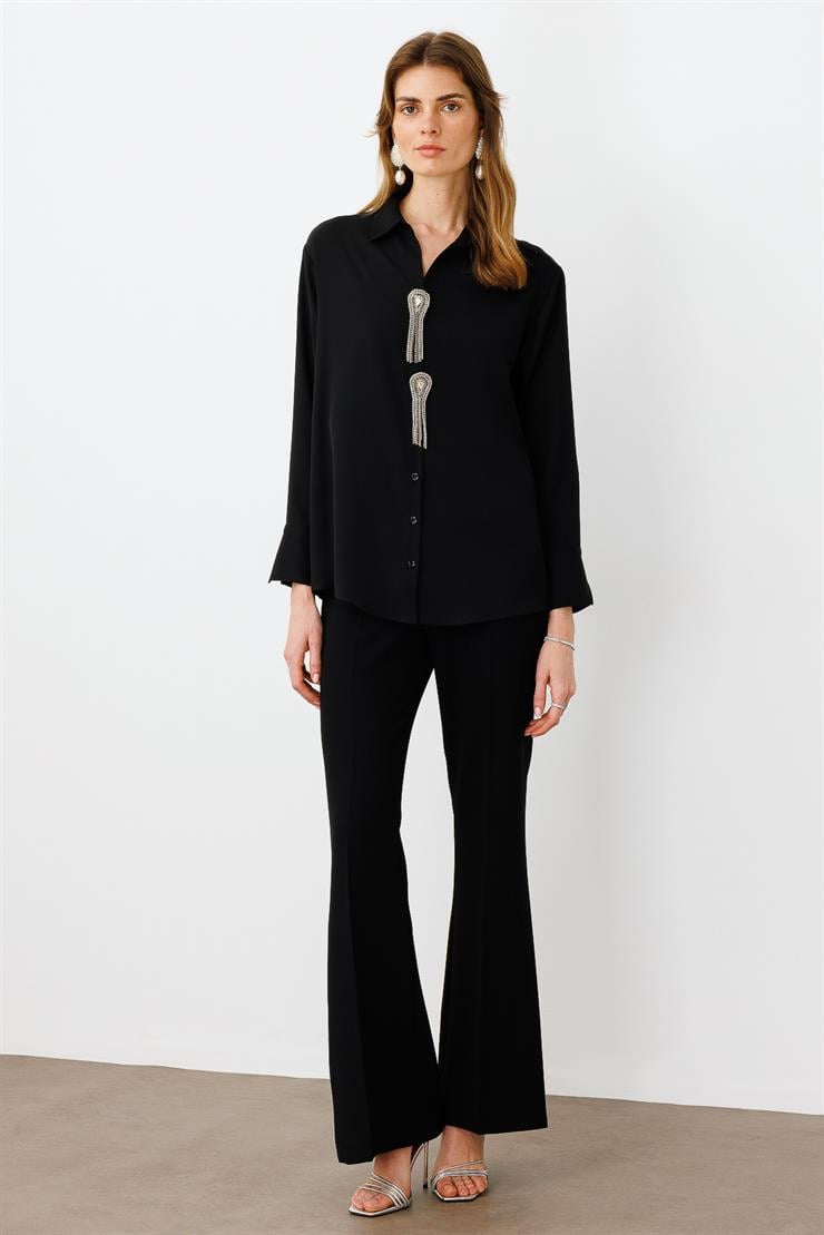 Modailgi  Taşlı Broş Aksesuarlı Rahat Kesim Gömlek Siyah