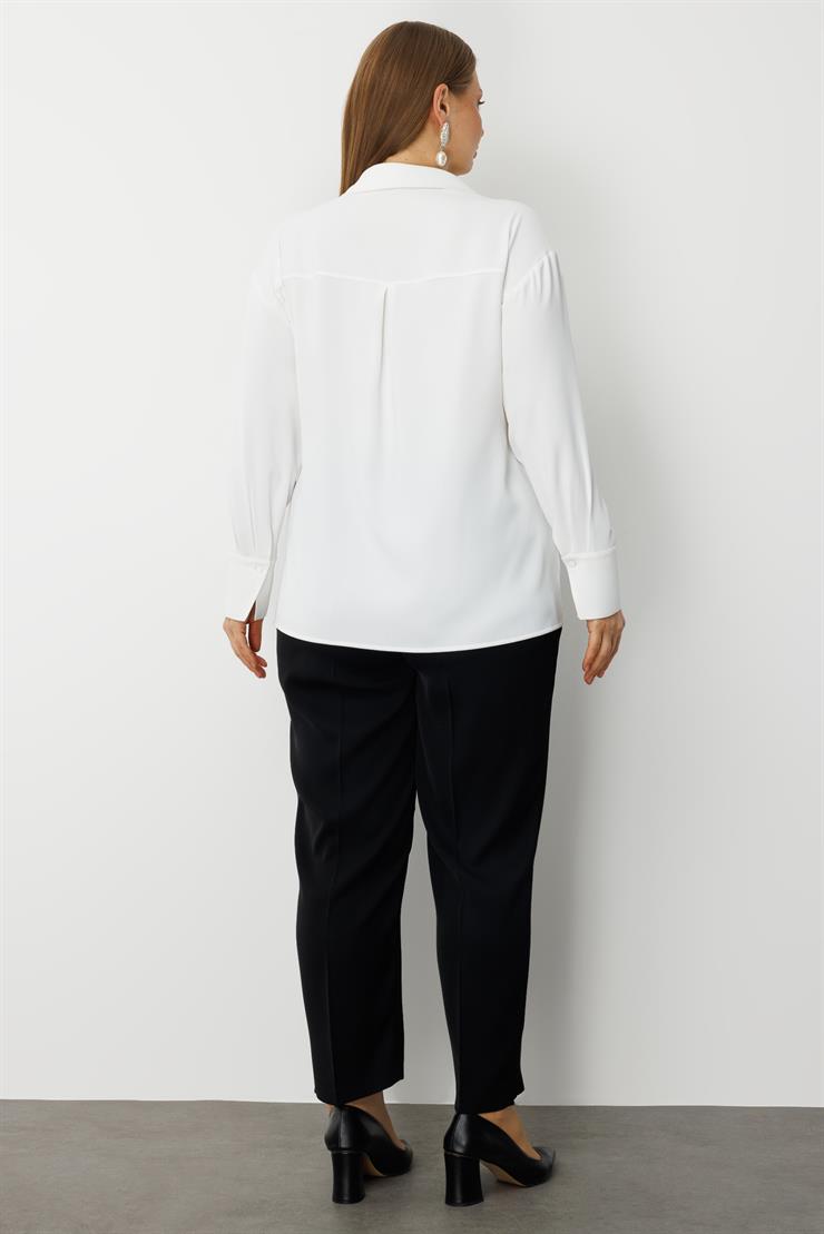 Modailgi  Taşlı Broş Aksesuarlı Rahat Kesim Gömlek Ekru