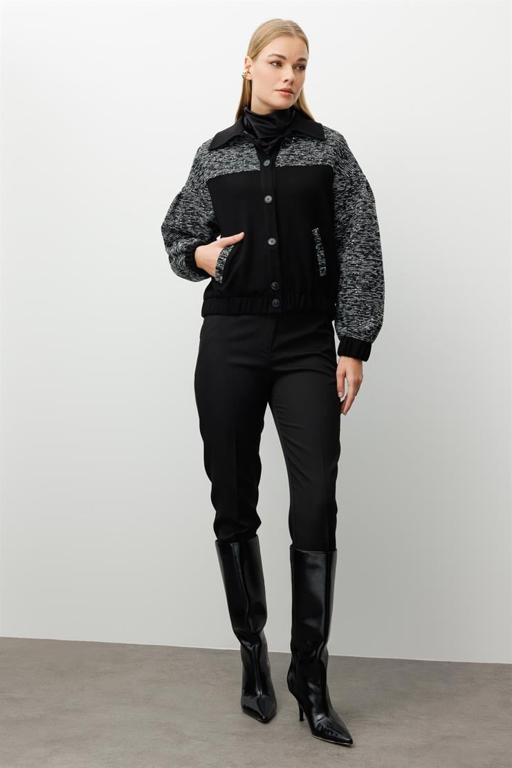 Modailgi  Tuvit Kumaş Garni Detaylı Kolları Pileli Kısa Örme Mont Siyah