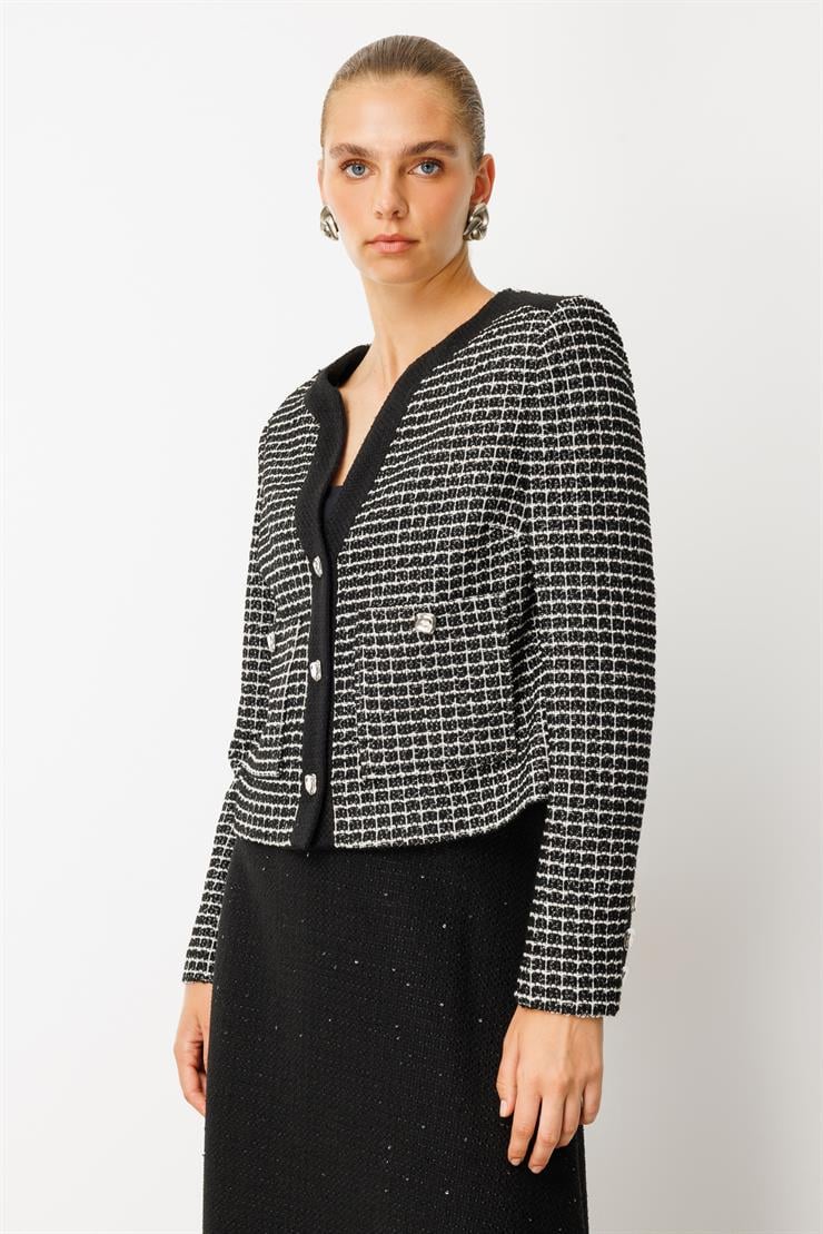 Modailgi  V Yakalı Düz Kumaş Garnili Torba Cepli Kısa Tuvit Ceket SİYAH-BEYAZ