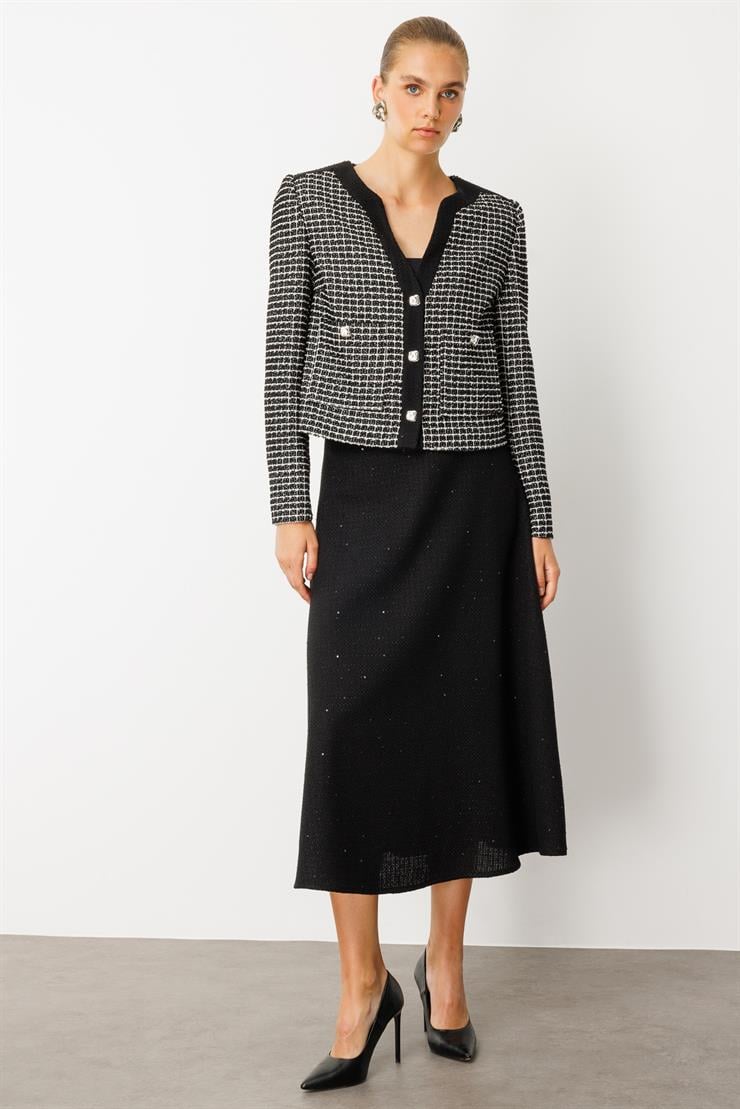 Modailgi  V Yakalı Düz Kumaş Garnili Torba Cepli Kısa Tuvit Ceket SİYAH-BEYAZ