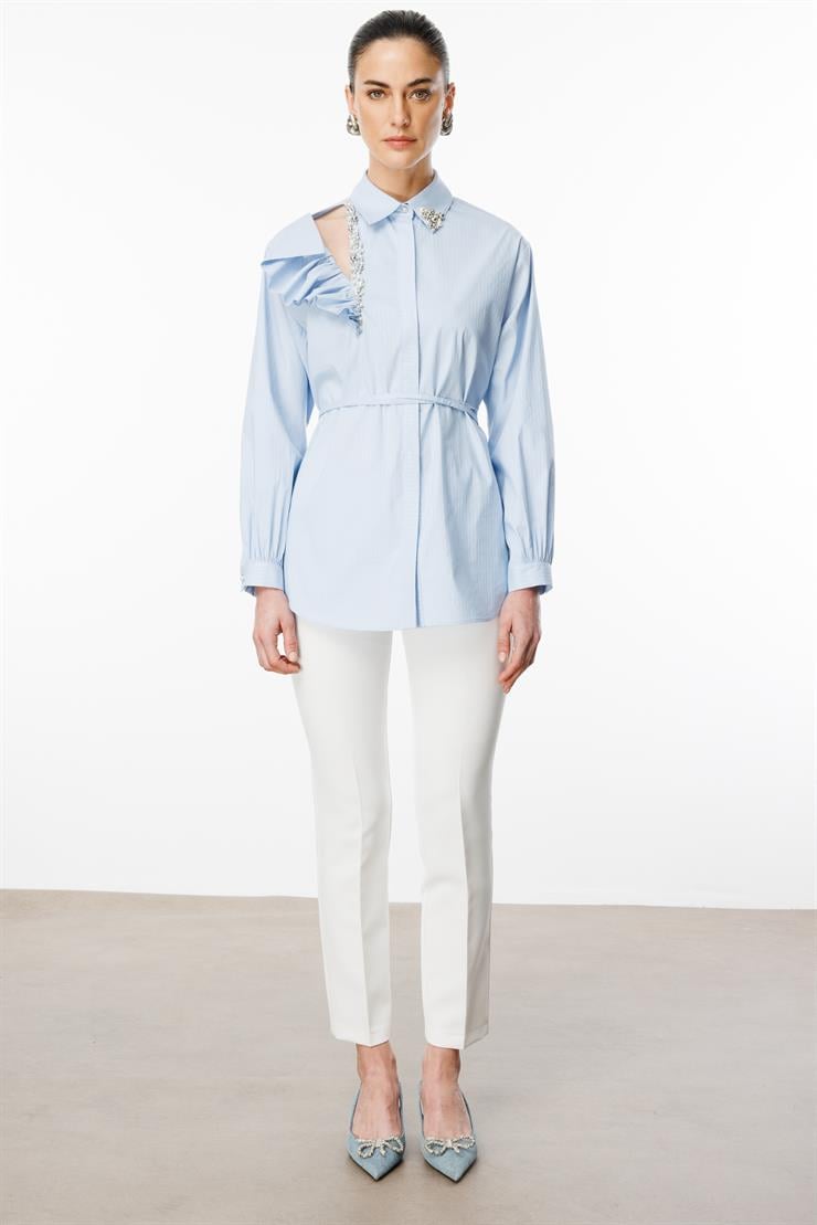 Modailgi  Volan ve Pencere Detaylı İncili Beli Kuşaklı Taşlı Simli Gömlek Mavi