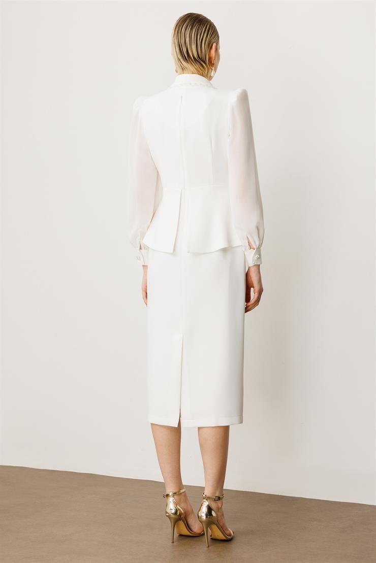 Modailgi  Yakası Aksesuar İşlemeli Kolları Şifon Kruvaze Elbise Ekru