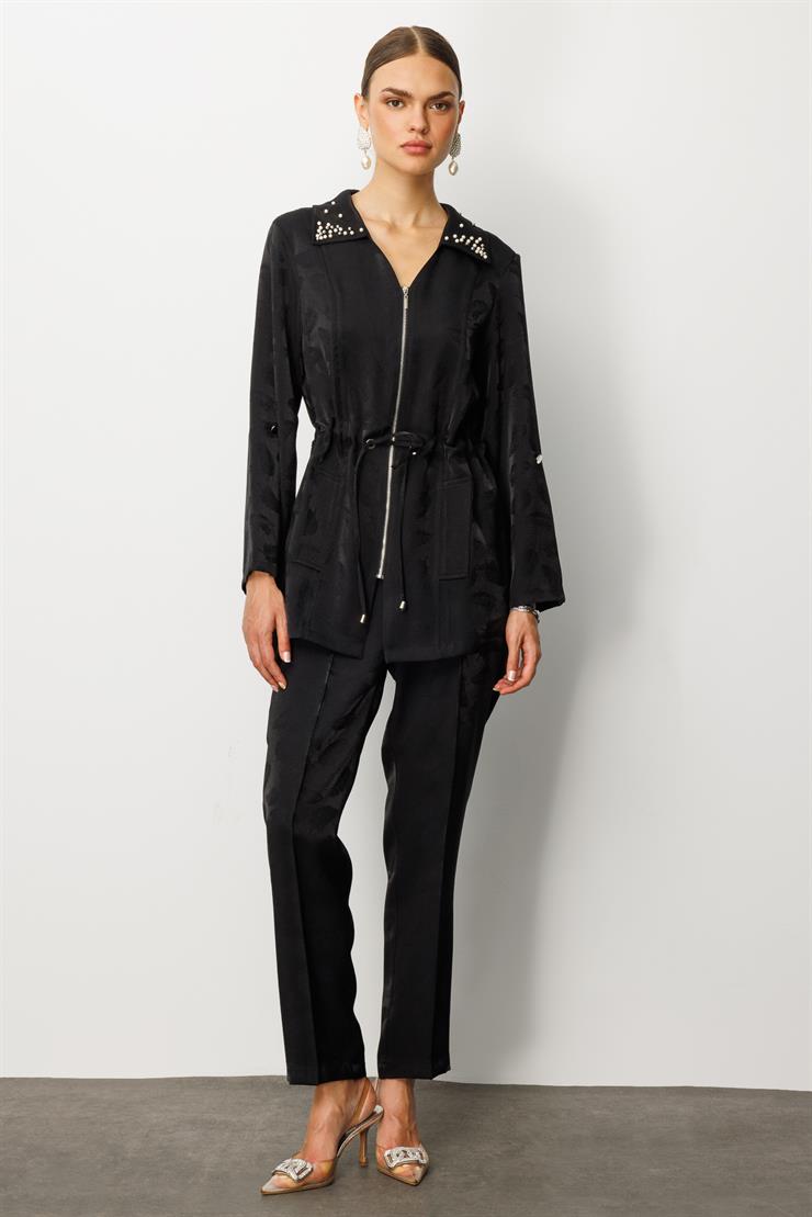 Modailgi  Yakası Akseuar Detaylı Safari Kol Fermuar Kapamalı Tünel Bağlamalı Ara Boy Tunik Siyah