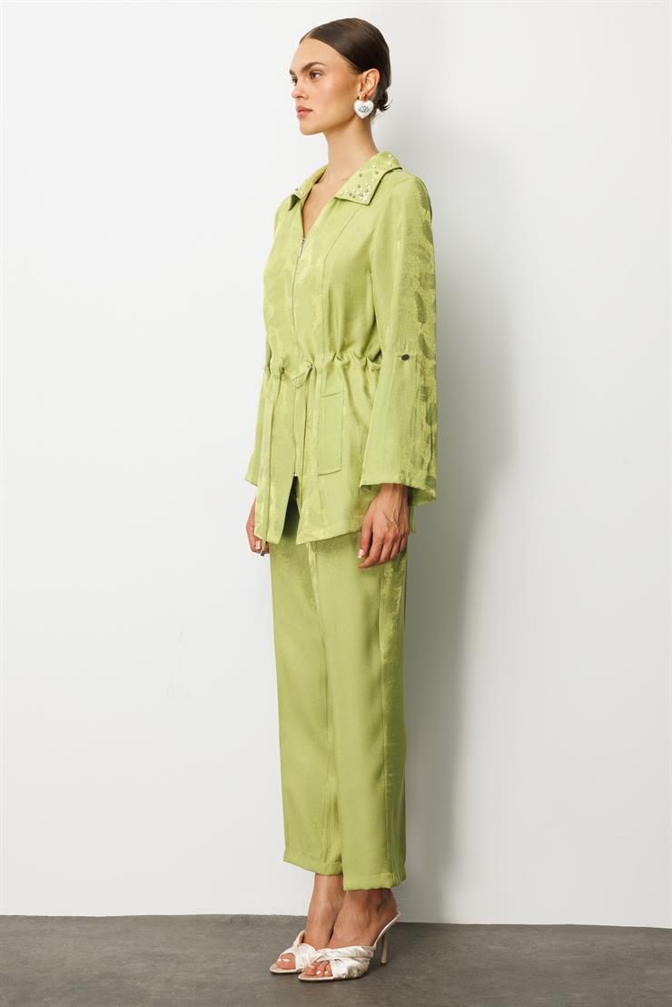 Modailgi  Yakası Akseuar Detaylı Safari Kol Fermuar Kapamalı Tünel Bağlamalı Ara Boy Tunik Yeşil