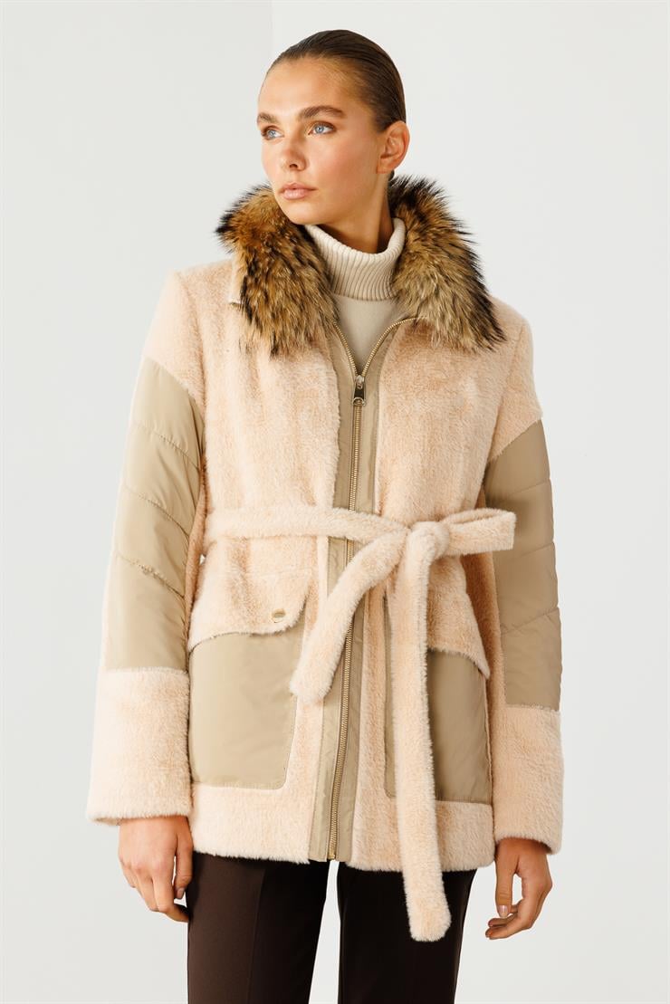 Modailgi  Yakası Kürklü Cep Kapaklı Peluş Kaban Camel