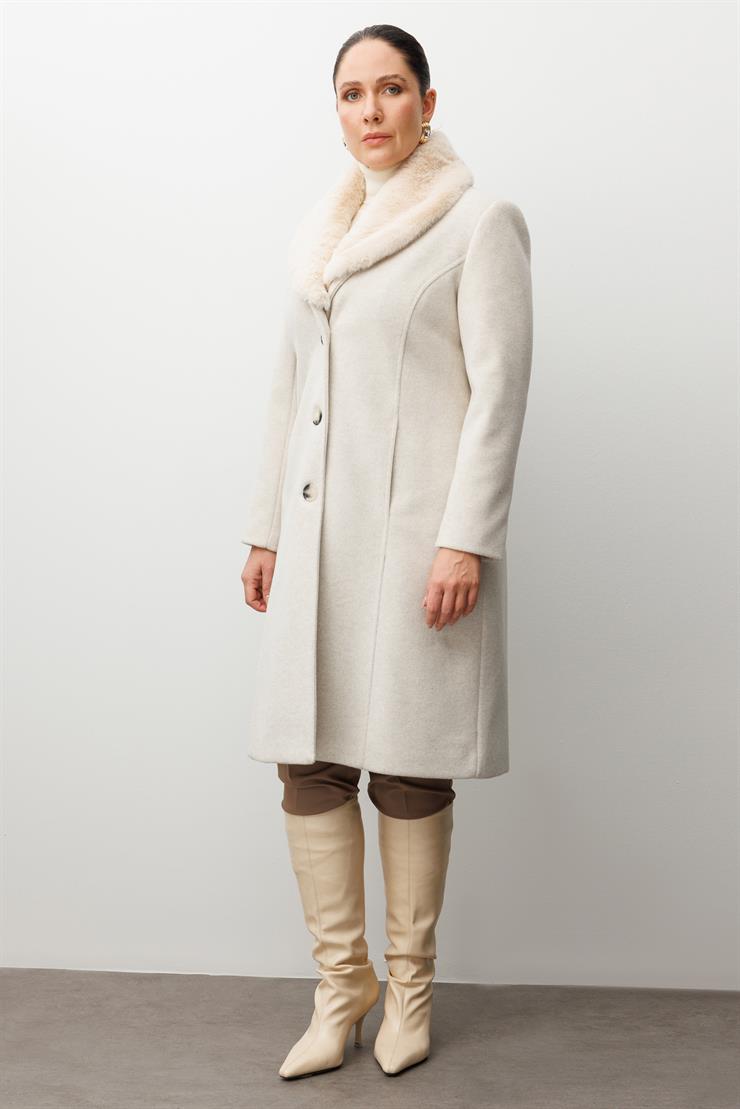 Modailgi  Yakası Kürklü Önden Düğmeli Kaşe Kaban Kemik