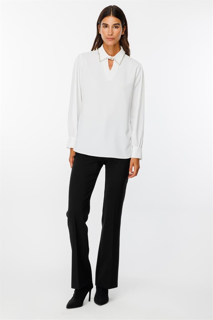 Modailgi  Yakası Pencereli Taş İşlemeli Uzun Kollu Bluz Ekru