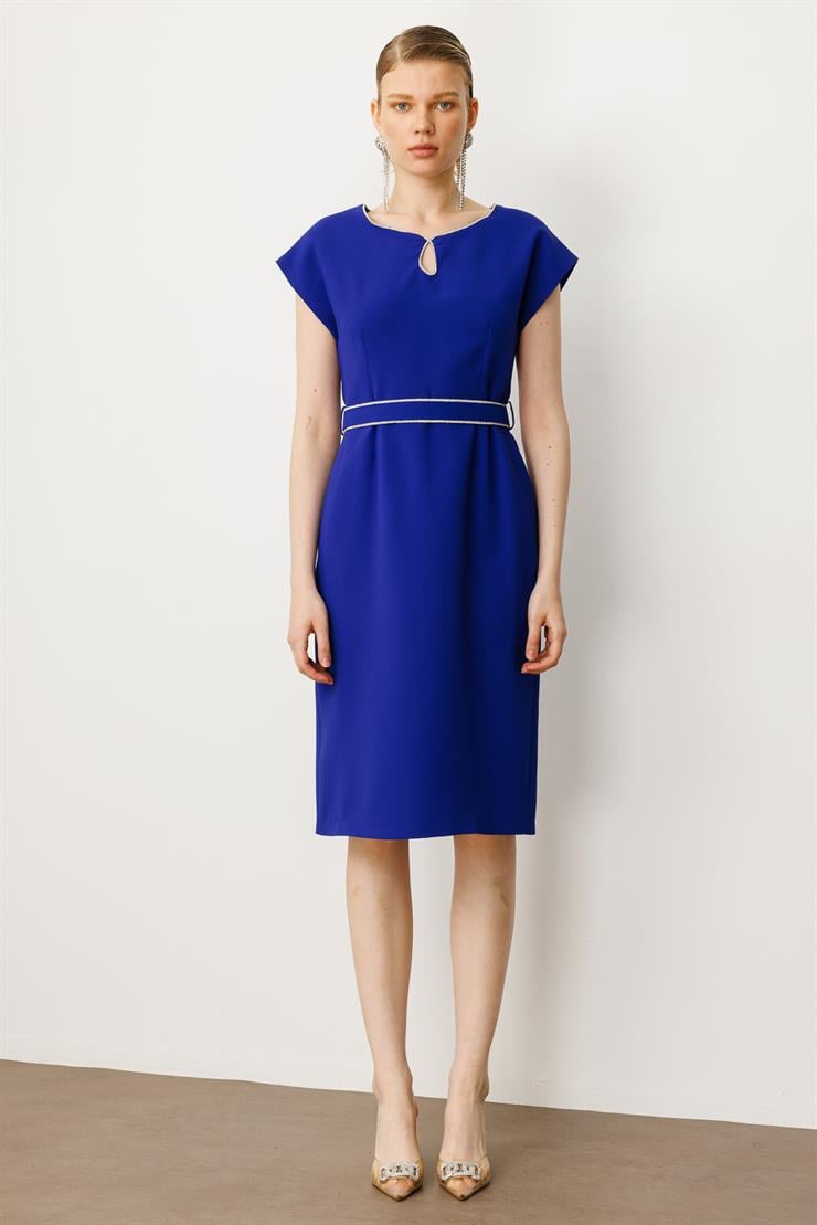 Modailgi  Yakası Şerit Taş Detaylı Elbise Saks