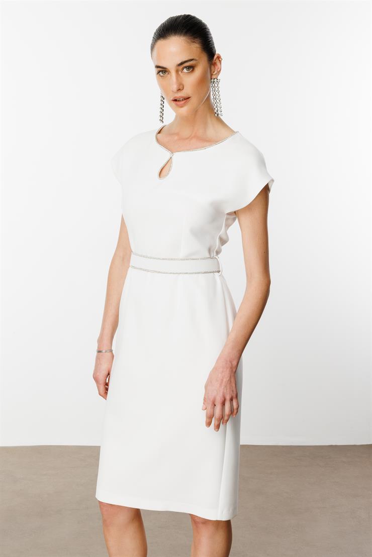 Modailgi  Yakası Şerit Taş Detaylı Elbise Ekru