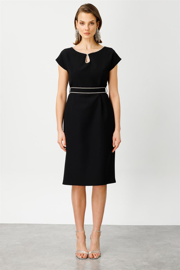 Modailgi  Yakası Şerit Taş Detaylı Elbise Siyah