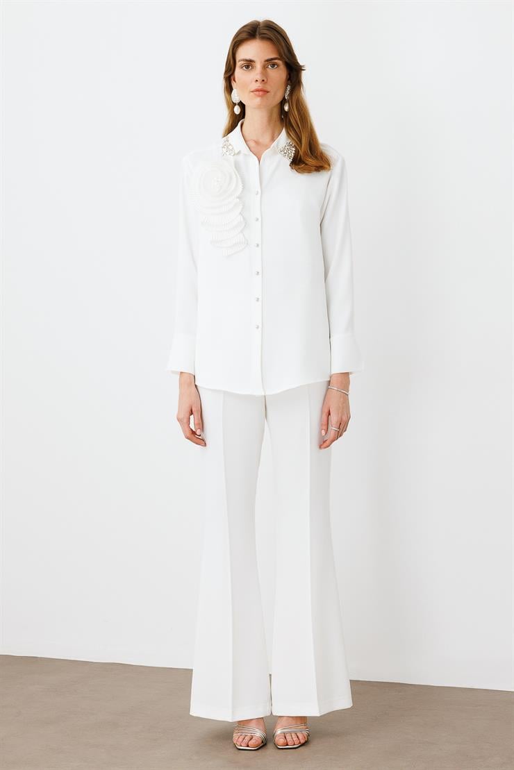 Modailgi  Yakası Taş Detaylı Pliseli Rahat Kesim Gömlek Ekru