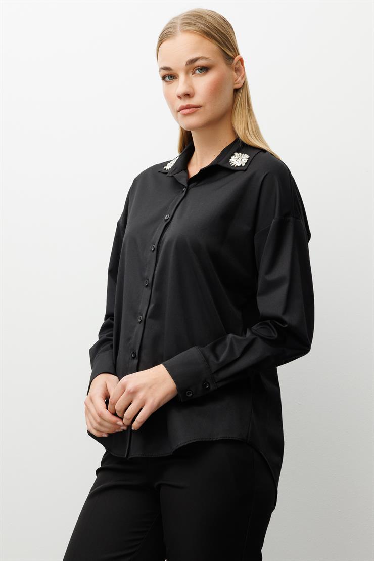 Modailgi  Yakası Taşlı Aksesuar Detaylı Oversize Gömlek Siyah
