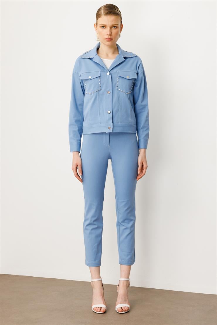 Modailgi  Yakası ve Cep Torbaları Zımba Detaylı Kısa Spor Ceket - 40102 Mavi