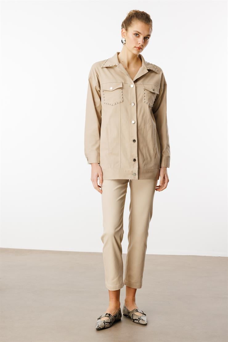 Modailgi  Yakası ve Cep Torbaları Zımba Detaylı Uzun Spor Ceket - 40101 Taş