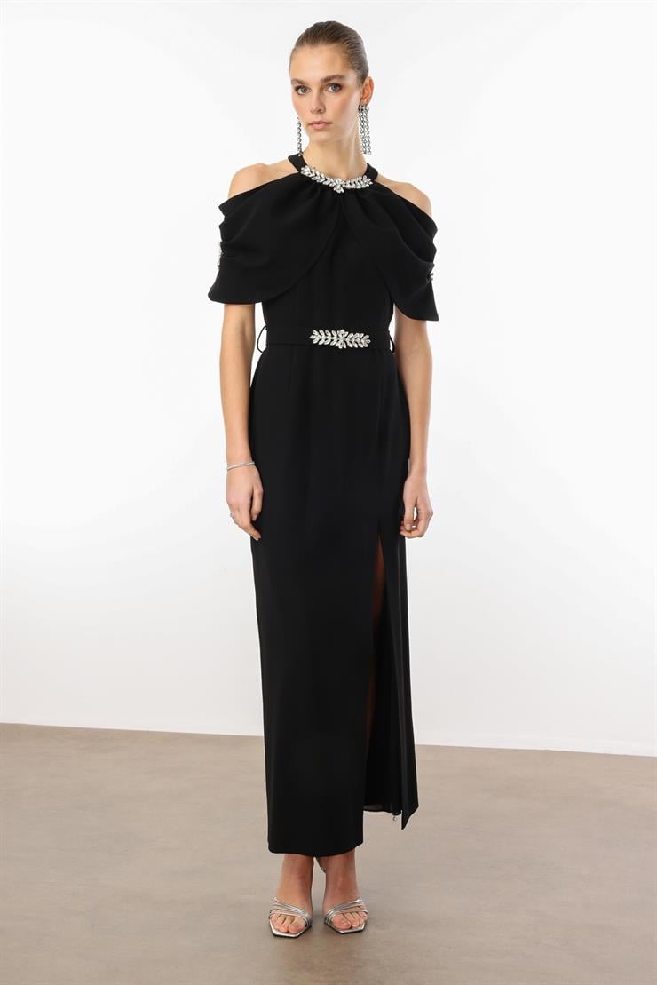 Modailgi  Yakası ve Kemeri Aksesuar Detaylı Elbise Siyah