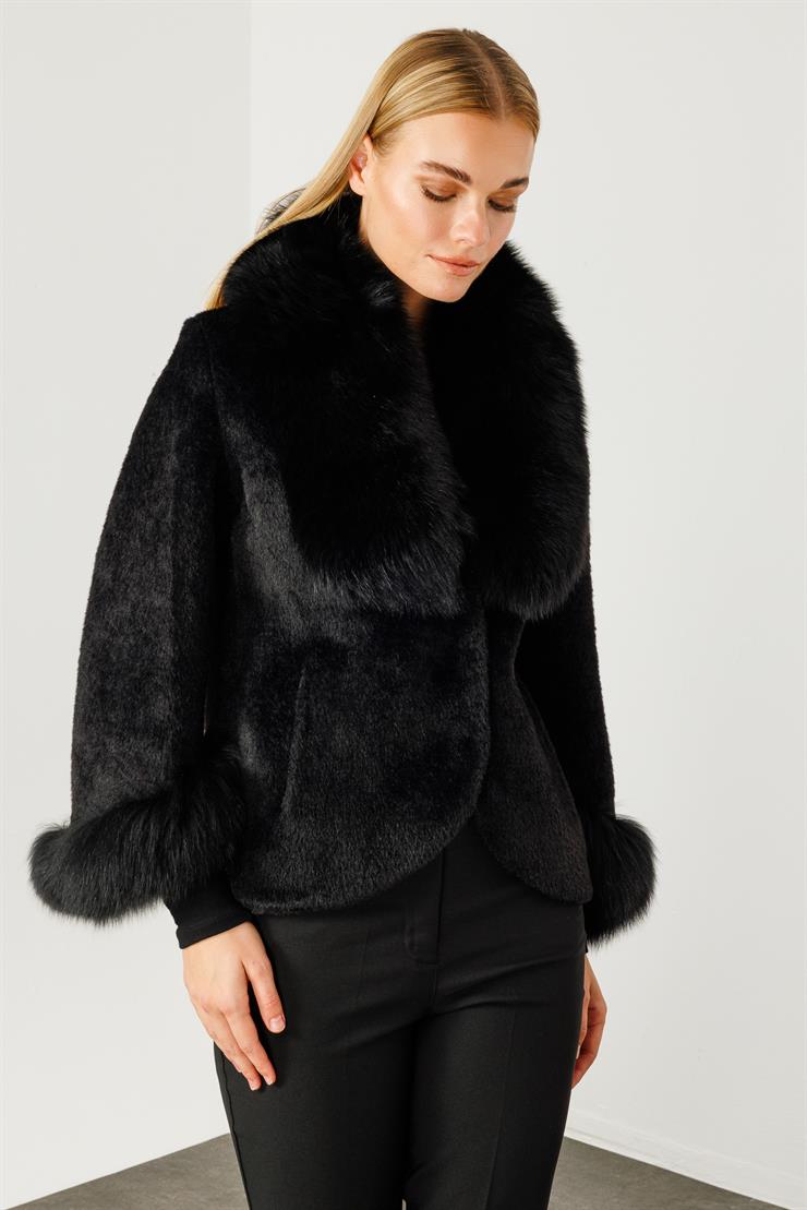 Modailgi  Yakası ve Kol Manşeti Orijinal Kürklü Alcantara Kaban Siyah