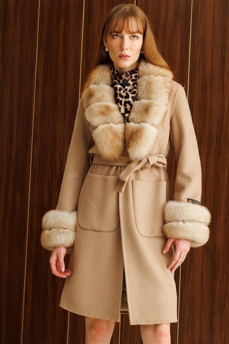 Modailgi  Yakası ve Kol Manşeti Kürklü Belden Kuşaklı Alpaca Kaban Camel