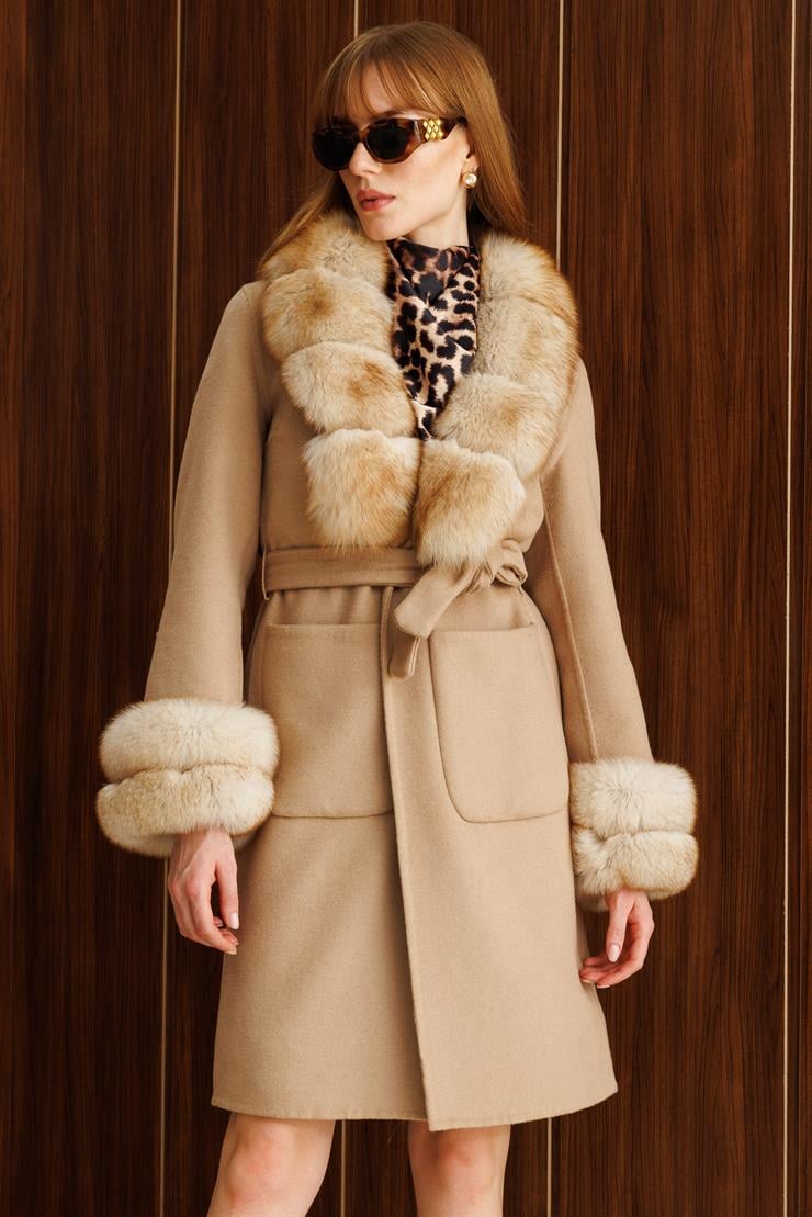 Modailgi  Yakası ve Kol Manşeti Kürklü Belden Kuşaklı Alpaca Kaban Camel