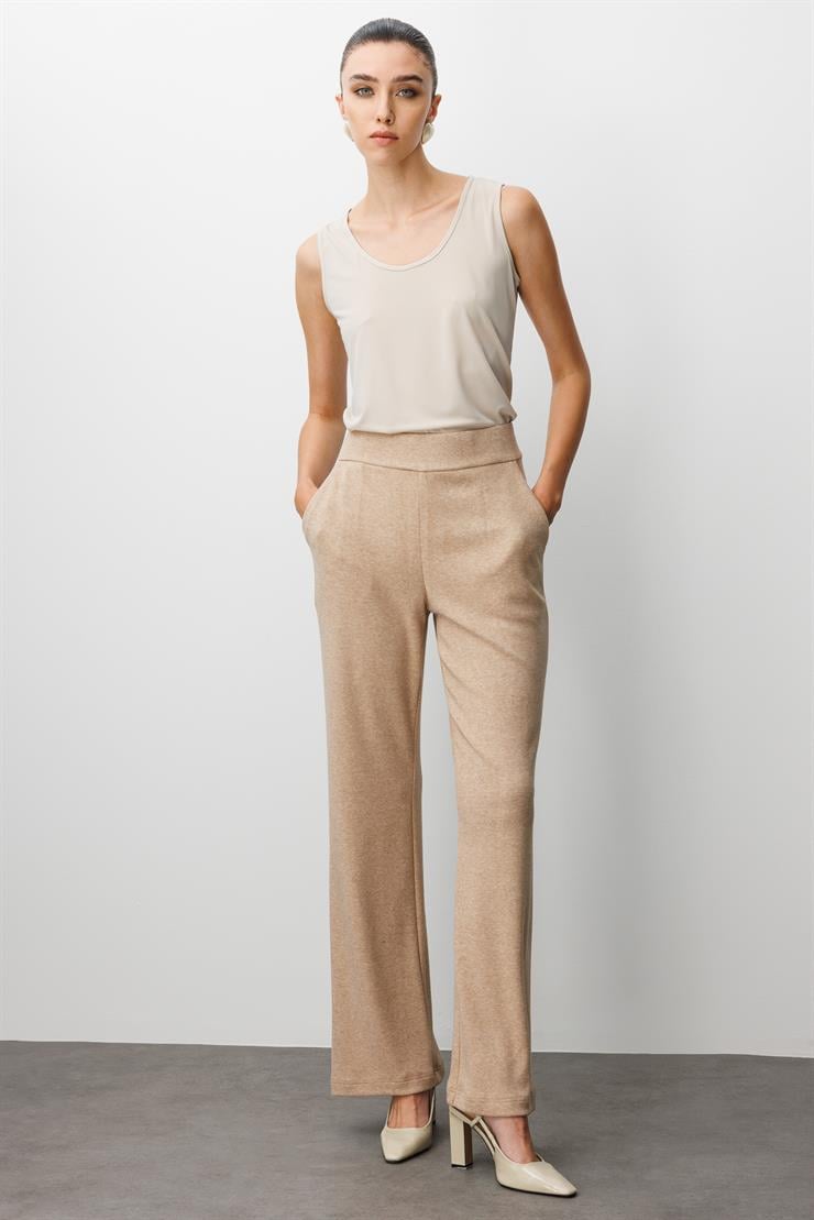 Modailgi  Yandan Cepli Arka Kemer Lastikli Önden Büzgülü Triko Plazzo Pantolon Vizon